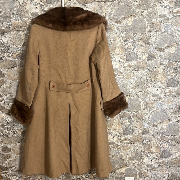 Vintage Penny Lane Fur Coat - Picture 3 of 9